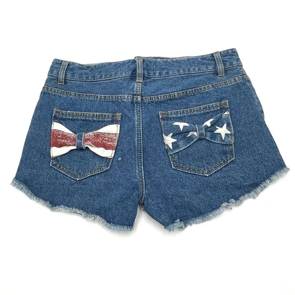 REFUGE women's denim shorts size 6 - 100% cotton